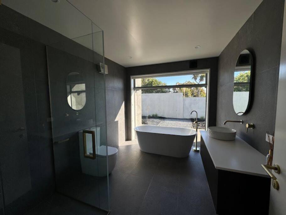 Location And Luxury In Timaru