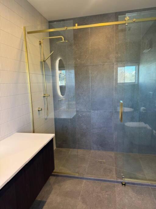 Location And Luxury In Apartment Timaru